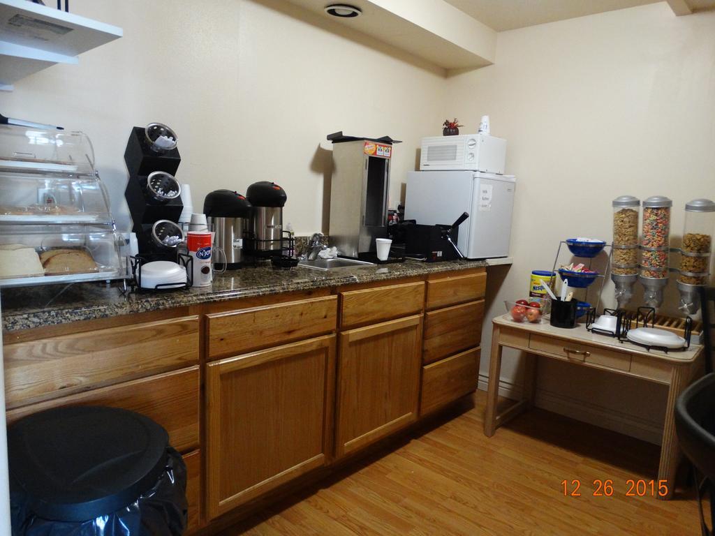 Budget Motel Delta Екстериор снимка