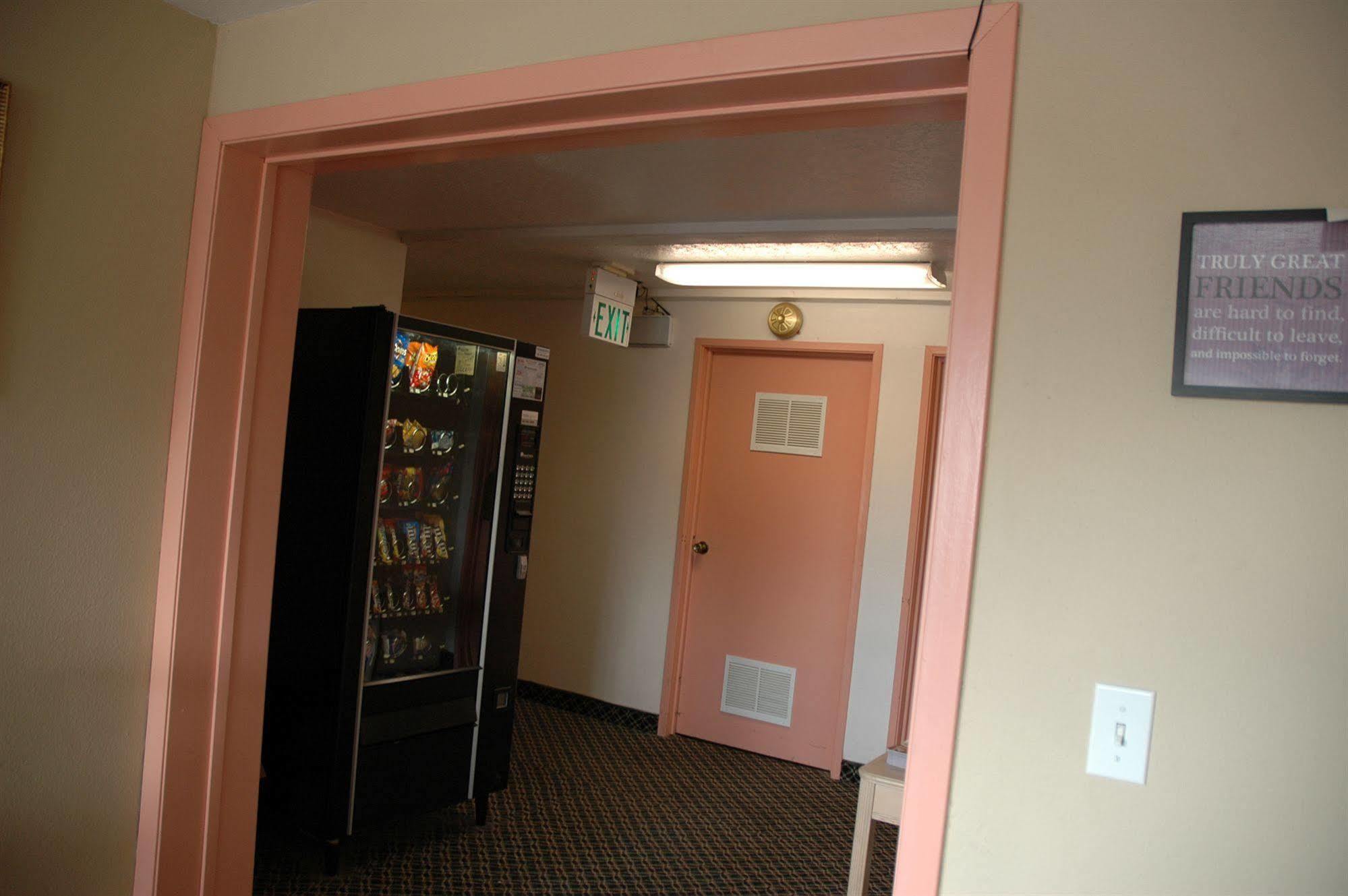 Budget Motel Delta Екстериор снимка